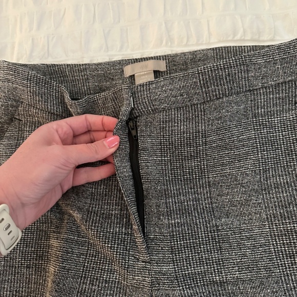 NWOT H&M glen check plaid ankle pants - Picture 4 of 8